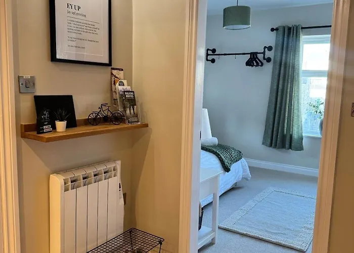 In Crosshills * Glusburn